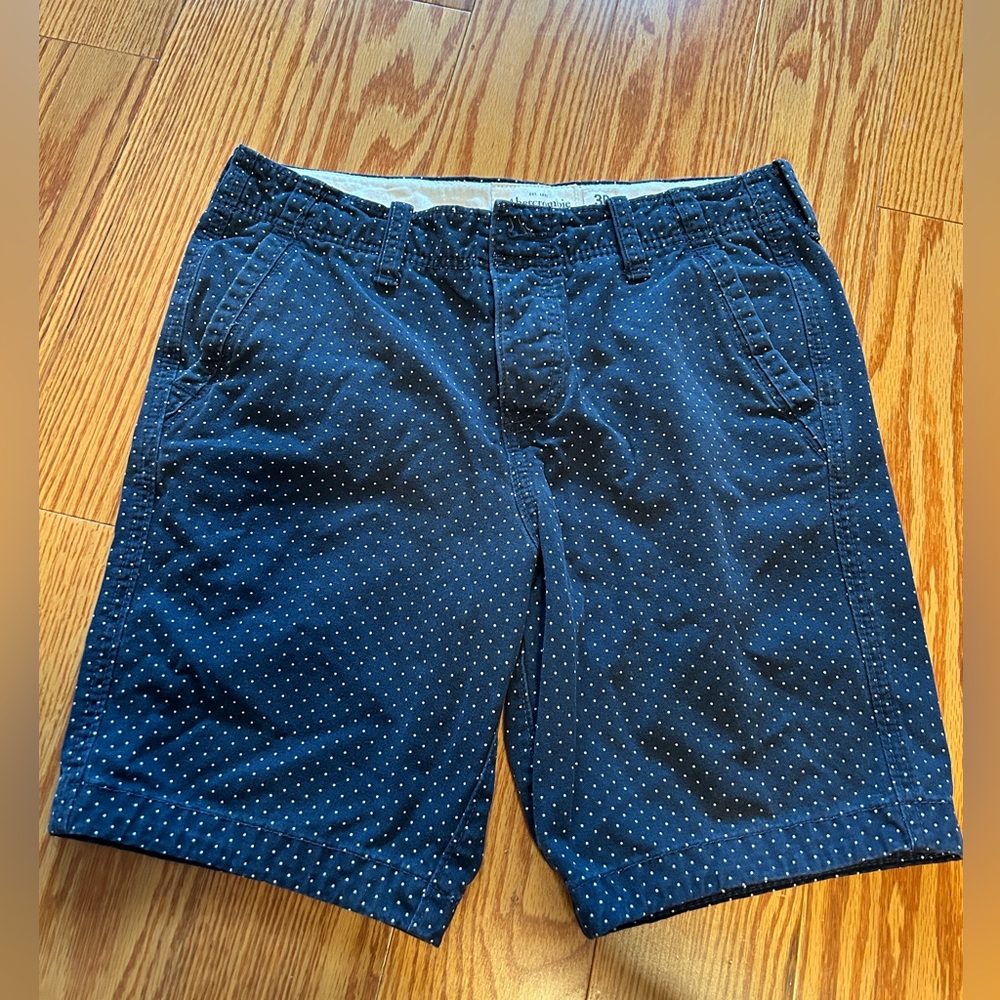 Abercrombie & Fitch men’s shorts in size 30